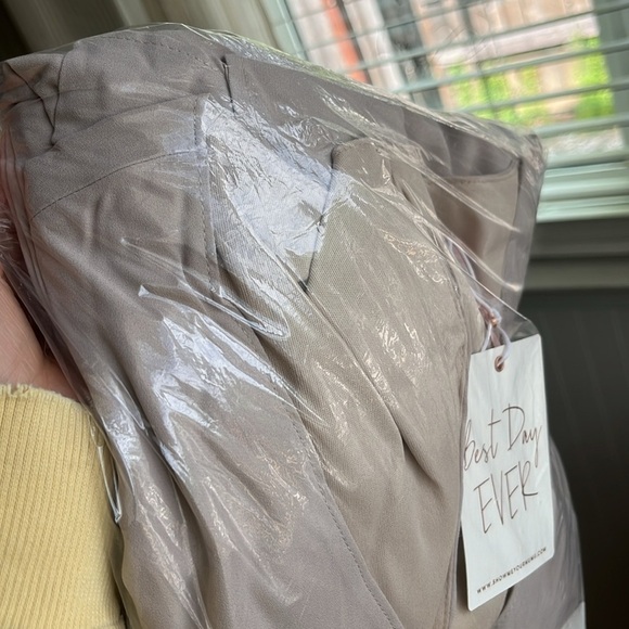 SHOW ME THE RING CRISP SHOW ME YOUR MUMU EMILY EMPIRE MAXI DRESS MEDIUM - Picture 4 of 7